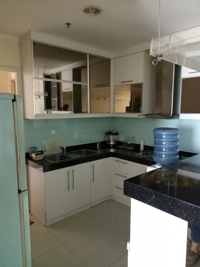 APARTEMEN FRENCHWALK 2+1 FURNISHED DI MOI.ADA NICE GARDEN OR LYON GARDEN., Kelapa Gading, Jakarta Utara