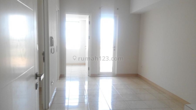 Springlake view, 2br unfurnish tahunan, Summarecon Bekasi, Bekasi