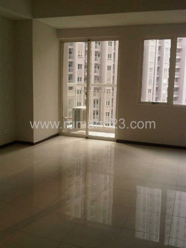 Royal Medit Studio 26.8m2 Kosong Best View Pool Harga Ok, Central Park, Jakarta Barat