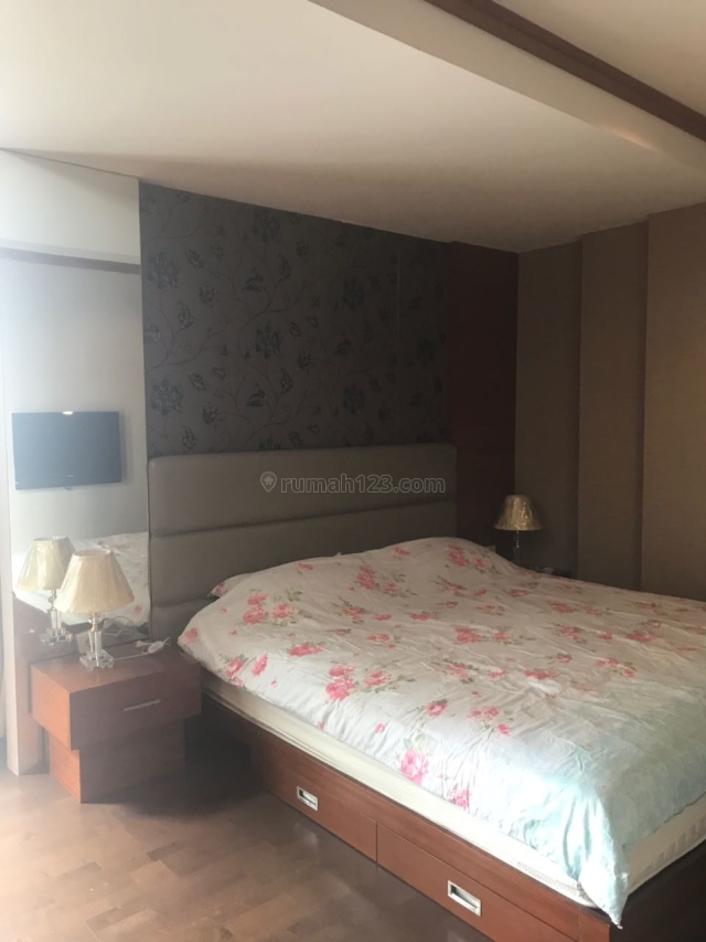 FULL FURNISHED 1 BR Lantai 18 eL ROYALE HOTEL & RESIDENCE MERDEKA BANDUNG, Dago, Bandung
