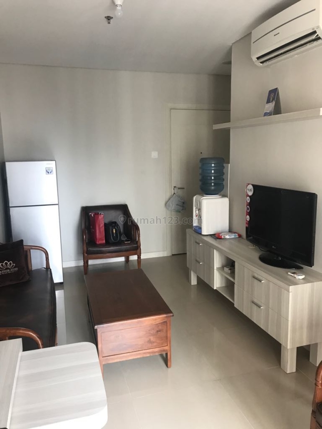 Madison Park 2BR 49,33m2 Lantai TInggi Full Furnish Nego Sampe Deal, Central Park, Jakarta Barat