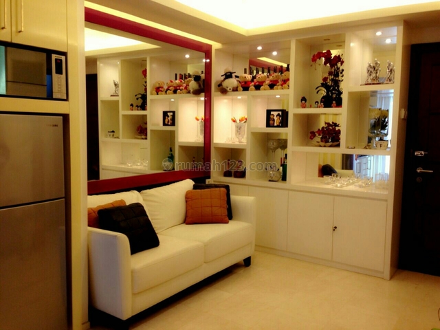 Apartemen royal mediterania tower lavender lt tinggi, S Parman, Jakarta Barat