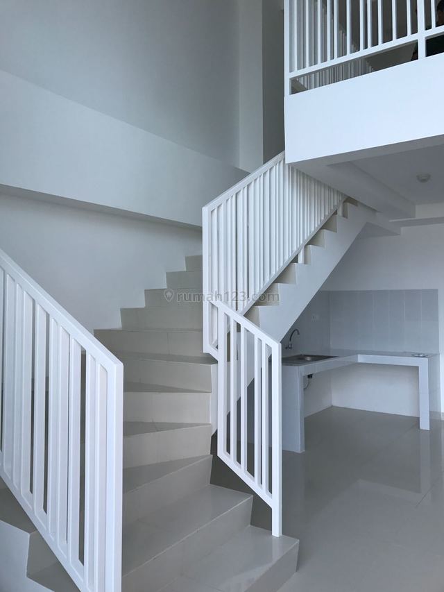 SOHO small office home office, S Parman, Jakarta Barat