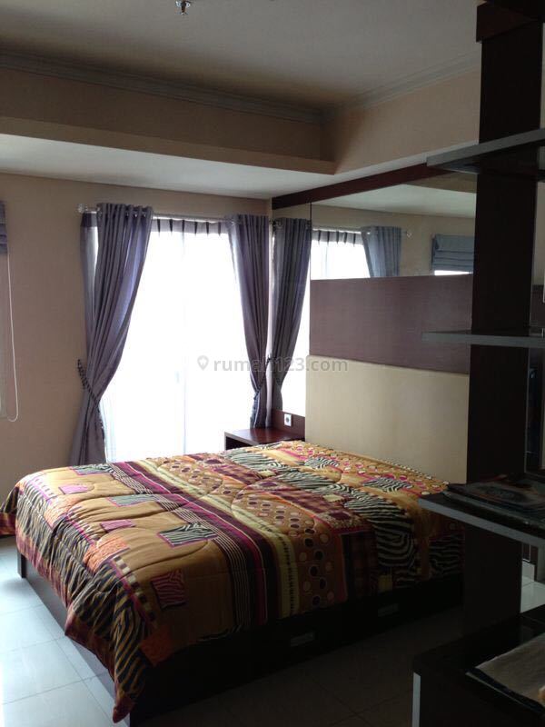 Royal Mediterania garden, S Parman, Jakarta Barat