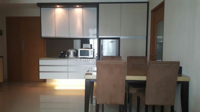 Apartment Cantik,siap huni, view lapangan golf, di Pondok Indah, Pondok Indah, Jakarta Selatan