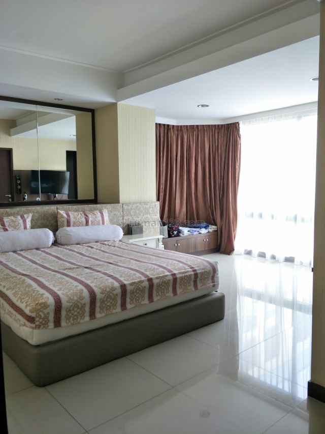 Apartemen Siap Huni, Baru renov, Furnish di Taman Anggrek, Taman Anggrek, Jakarta Barat