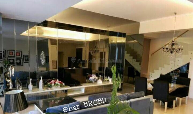 Apartment Garden Mansion Waterplace Unit Khusus depan pool, Sambikerep, Surabaya