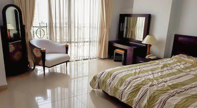 Apartemen Hamptons park, Cilandak, Jakarta Selatan