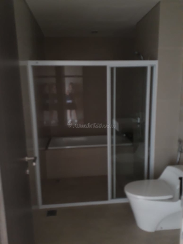 Apartemen St. Moritz Tower Ambassador, Puri Indah, Jakarta Barat