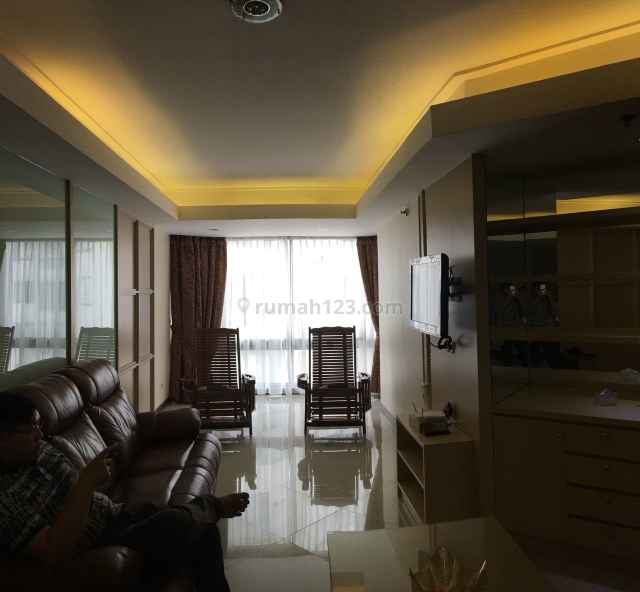 Apartemen Taman Anggrek 3 Bedroom+1 Full Furnished, Taman Anggrek, Jakarta Barat