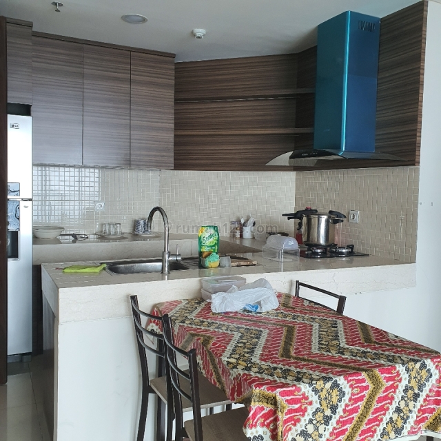 New Royal Tower lantai 33 FULL FURNISHED TERMURAH (84 sqm, 2 kamar) St Moritz Puri indah, Jakarta Barat, Puri Indah, Jakarta Barat