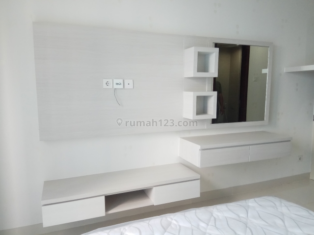 Studio Apartemen Puri Mansion. Baru & Fully Furnished., Puri Mansion, Jakarta Barat