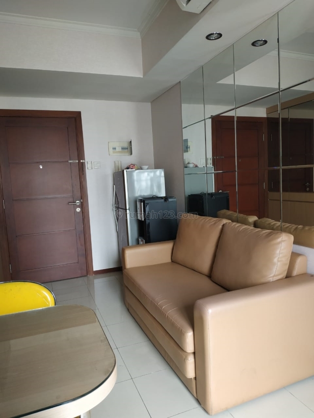 Apartemen Royal Mediterania Garden Luas 42m2 2BR Furnsihed Harga 95jt Nego, Central Park, Jakarta Barat