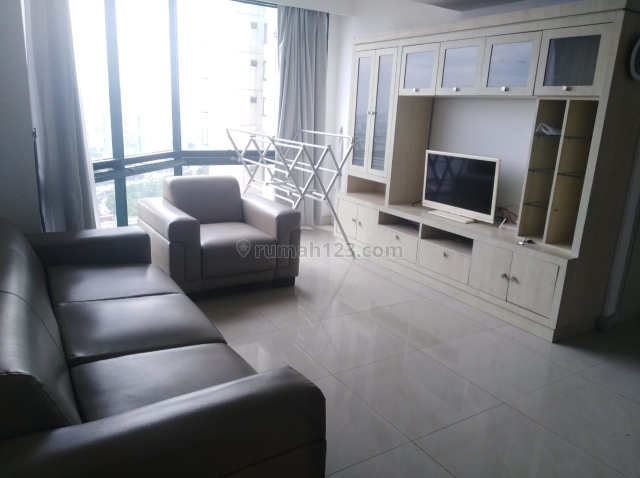 Apartemen Cantik dan Menarik Taman Anggrek 2BR Fully Furnish Middle FLoor, Taman Anggrek, Jakarta Barat