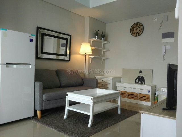 Apartemen Metro Park Furnished Bagus 2BR Middle Floor, Kebon Jeruk, Jakarta Barat