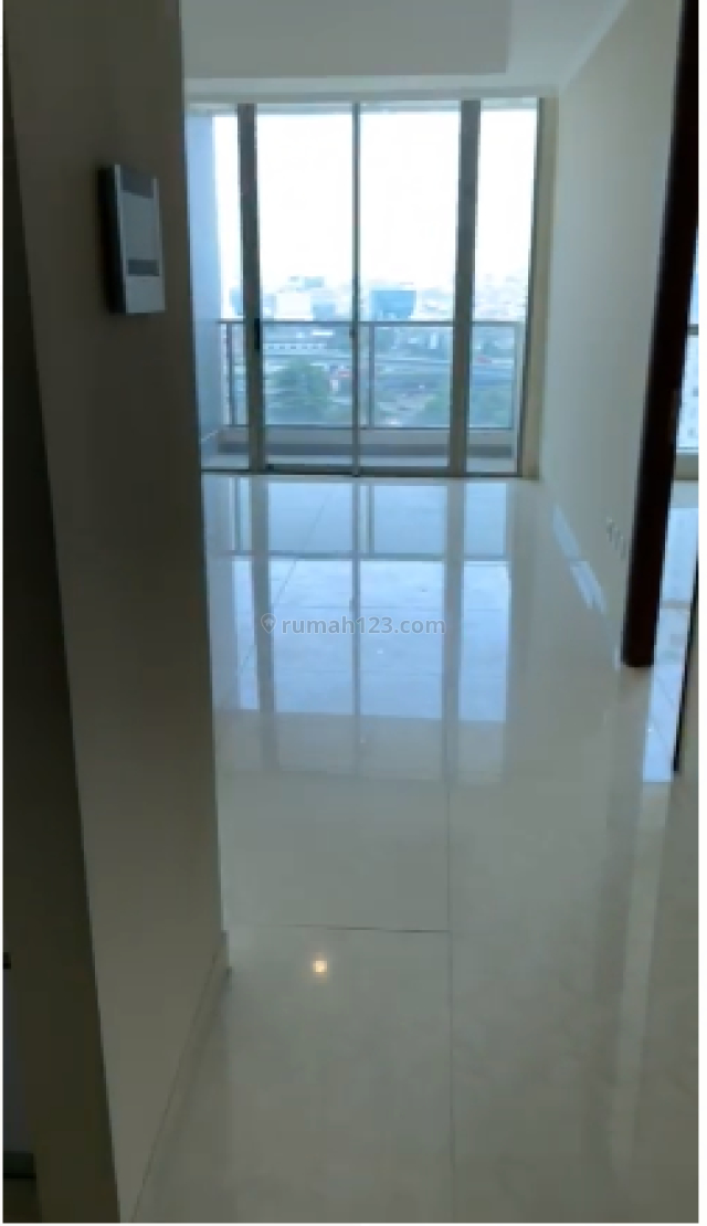Best Price ! Apartemen Taman Anggrek Residence 2BR+1 Semi Furnish Low Floor Tower C, Taman Anggrek, Jakarta Barat