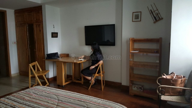 Apt Park Royale Studio Rp. 2,75 Milyar Apartemen Mewah Dekat masuk Tol, Gatot Subroto, Jakarta Selatan
