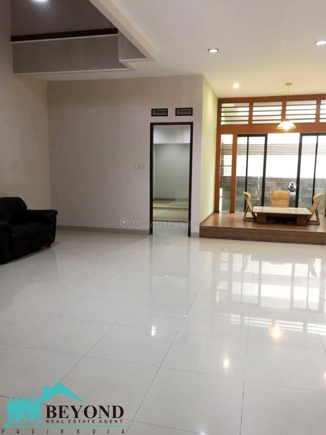 RUMAH DESAIN MINIMALIS TAMAN KOPO INDAH III, Taman Kopo Indah, Bandung