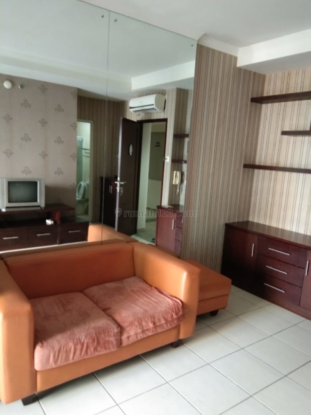 Mediterania Garden 2, 2BR Full Furnish Tower Jasmine Hadap Royal, Central Park, Jakarta Barat