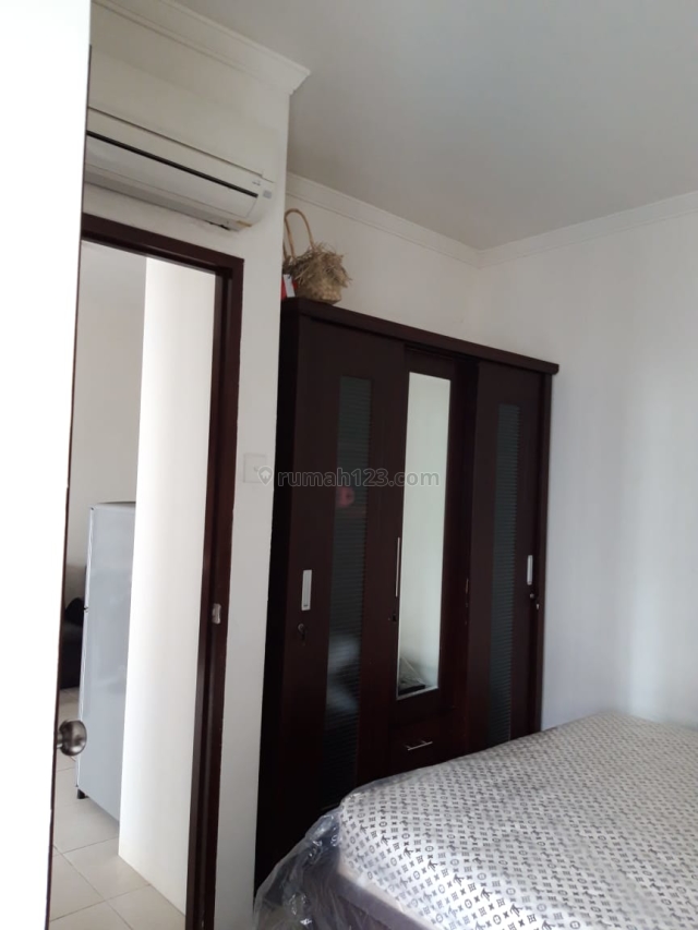 Apartemen Mediterania Garden Residence 2 Luas 42m2 2BR Mid Floor View Pool, Central Park, Jakarta Barat