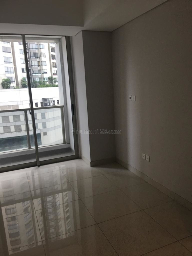 Aprt Taman Anggrek Residence Luas 58m2 Semi Furnished 2BR Low Floor, Taman Anggrek, Jakarta Barat