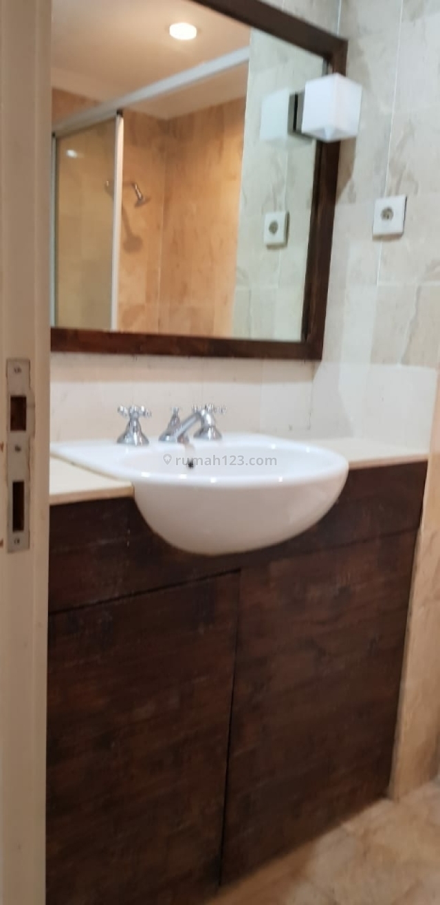 Apartemen Fully Furnished, Terawat, Siap Huni, Kemang, Jakarta Selatan