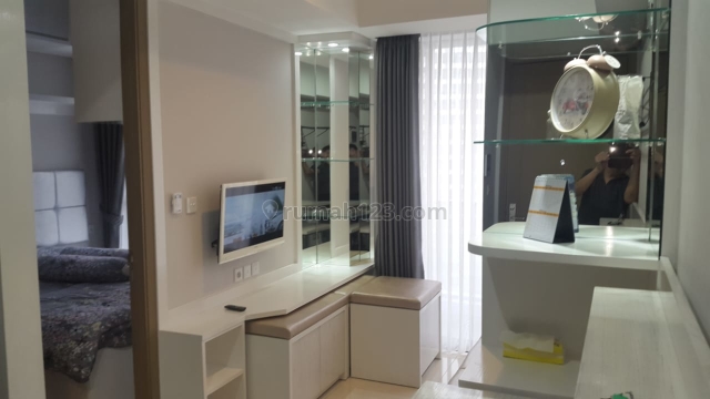 Apartemen Taman Anggrek Residence Tower F Lantai tinggi Luas 35m2 Full Furnished, Taman Anggrek, Jakarta Barat