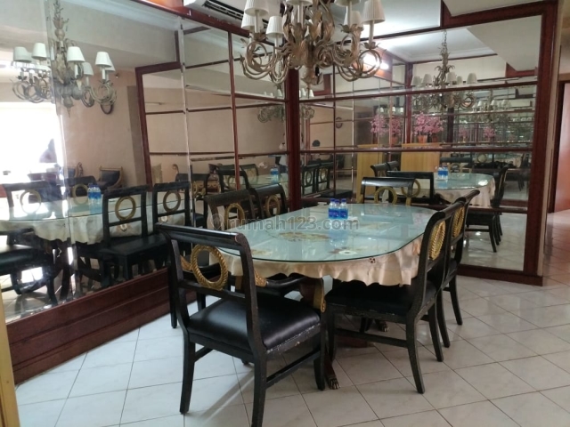 Kondo Taman Anggrek luas 146 sqm 3 + 1 Kamar, S Parman, Jakarta Barat
