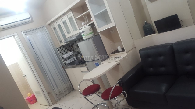 Greenbay 2BR Luas 42m2 Lantai Sedang, Green Lake City, Jakarta Barat