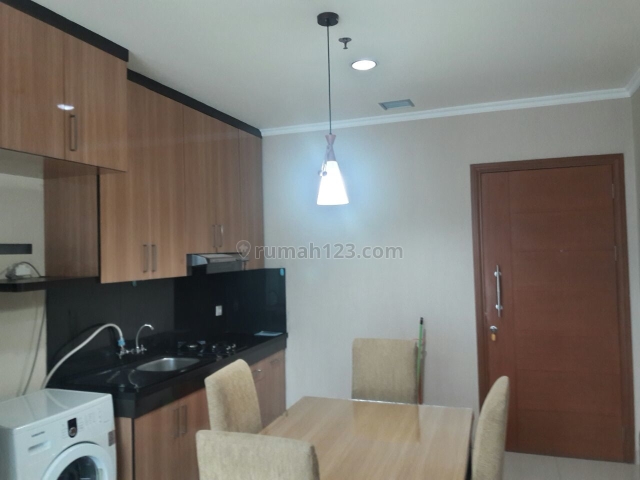 Siap Huni Full Furnished Hampton Park 2BR Murah, Cilandak, Jakarta Selatan