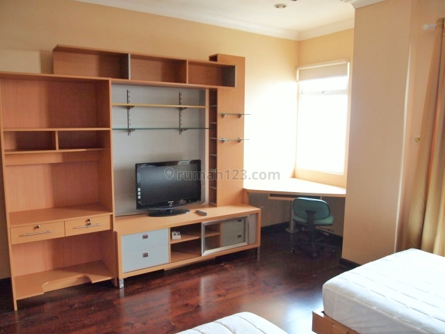 Belleza Apartment Permata Hijau Tower Louvre - 3Br + Study, Luxury Fully Furnished, Kebayoran Lama, Jakarta Selatan