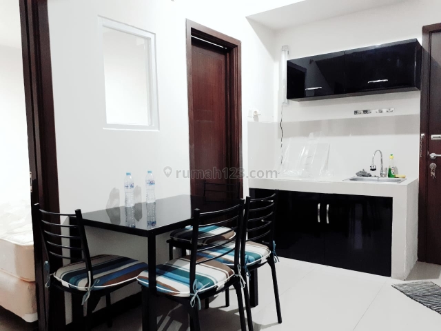 Apartemen Furnish Lantai 7 Baru Renove Nyaman View Kolam, Ciumbuleuit, Bandung