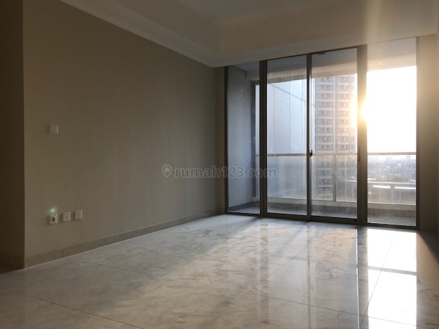 Taman Anggrek Residence Type Condo 3+1 Bedroom PRIVATE LIFT Low Floow Best View., Taman Anggrek, Jakarta Barat
