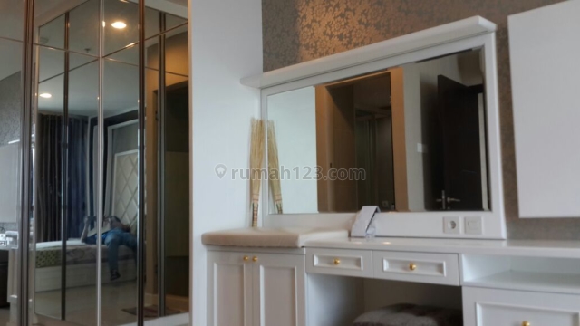 Apartemen Central Park Tower Alaina Master Bedroom + Bathroom, Central Park, Jakarta Barat