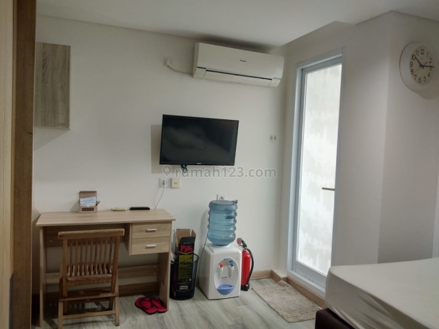 Apartemen Bintaro Icon Type Studio Furnished Low Floor, Pondok Aren, Tangerang