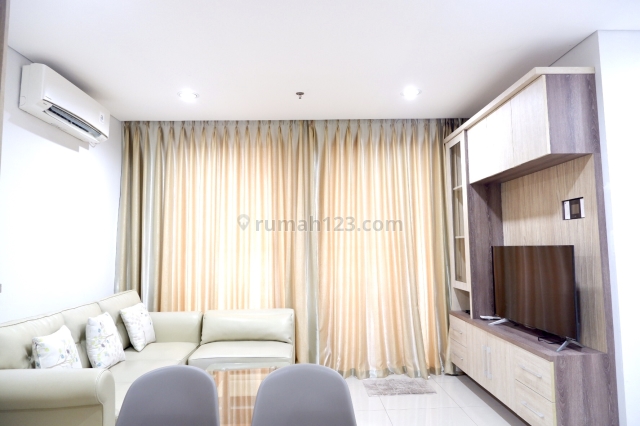 Apartemen Mewah di Pusat Bisnis Alam Sutera 2 Menit dari Exit Toll tipe 2BR Fully Furnished Langsung Huni, Alam Sutera, Tangerang