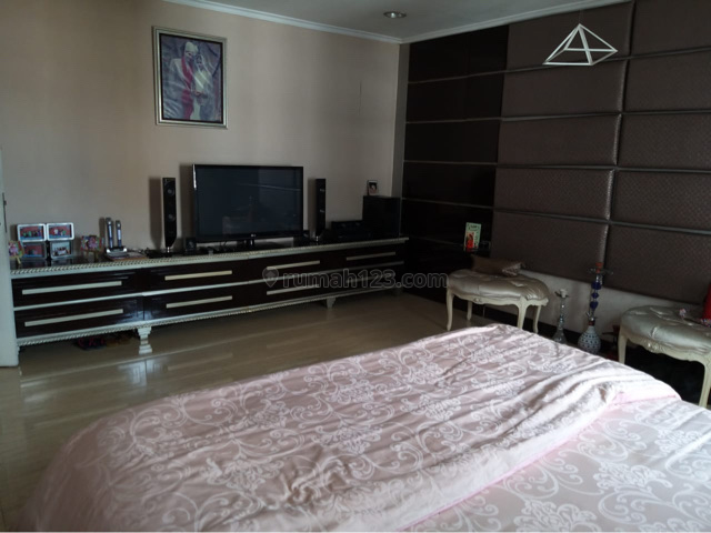 apartemen French Walk MOI, Kelapa Gading, Jakarta Utara