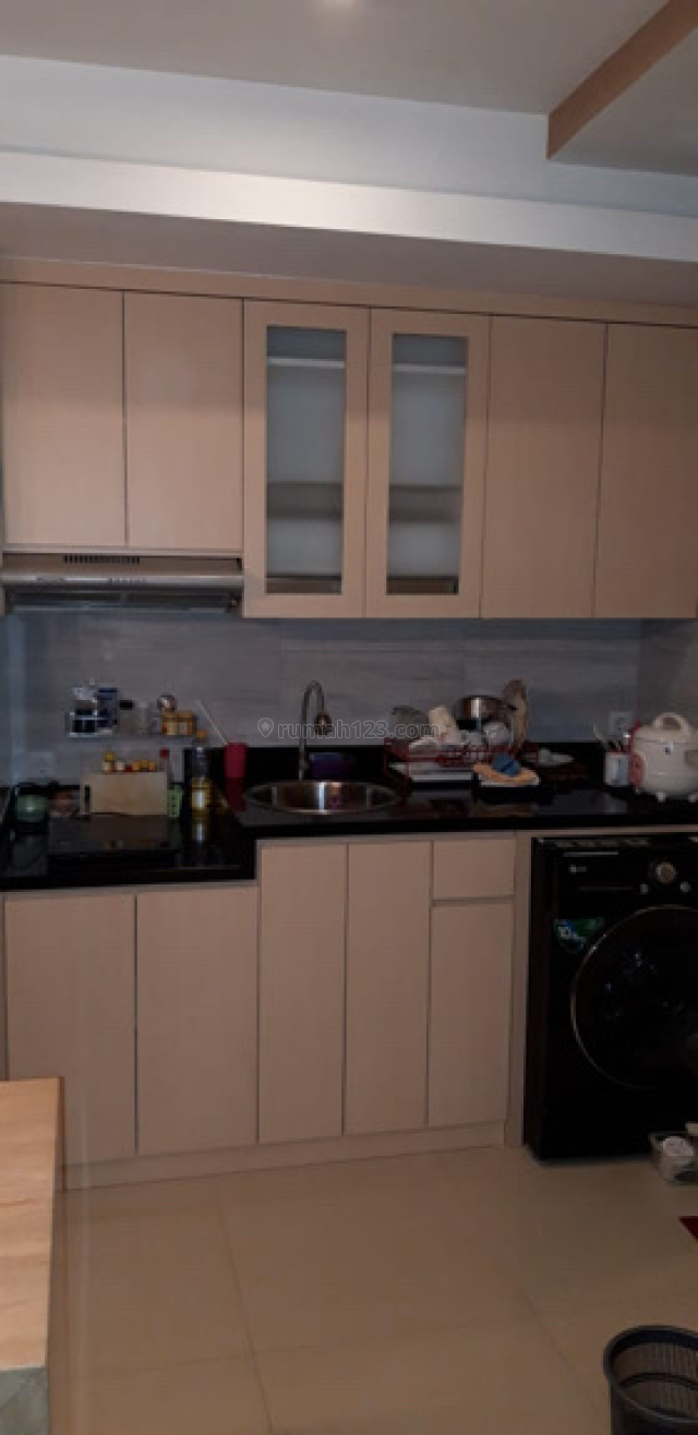 apartemen pakubuwono terrace 2Br full furnished lantai rendah, Kebayoran Lama, Jakarta Selatan