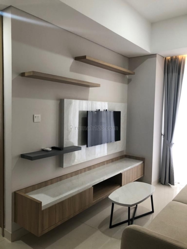 SUPER MURAH ....Apartemen Taman Anggrek Residences , Type 2 Bedroom , Furnished , Dengan Banyak Fasilitas Mewah, Taman Anggrek, Jakarta Barat