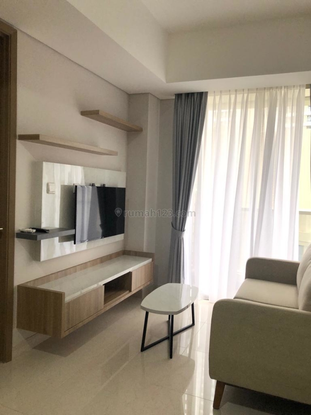 Apartemen Taman Anggrek 1BR luas 38m2 Lantai Rendah View City, Taman Anggrek, Jakarta Barat