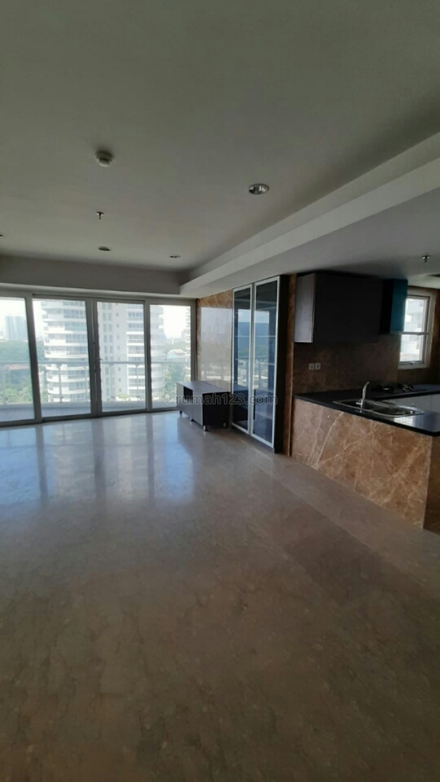 Apartemen Minimalis The Royale Springhill Kemayoran, Kemayoran, Jakarta Pusat
