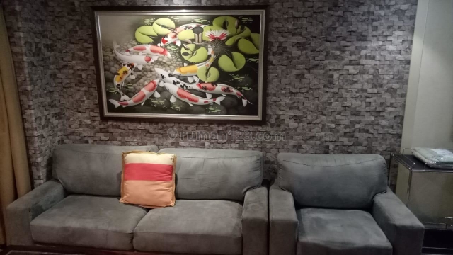 Apartemen Taman Anggrek Tower 4 Lantai Rendah TERMURAH Furnished Bagus, Tanjung Duren, Jakarta Barat