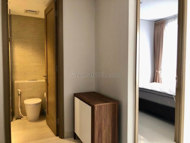 Apartemen Taman Anggrek Residence 1BR View Pool Full Furnished, Taman Anggrek, Jakarta Barat