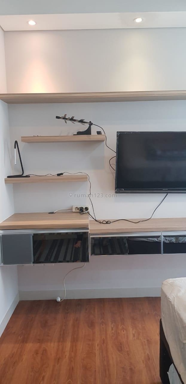 Apartemen Taman Anggrek Residence Luas 26m2 Studio Lantai Sedang Fuul Furbnsihed View City(, Taman Anggrek, Jakarta Barat