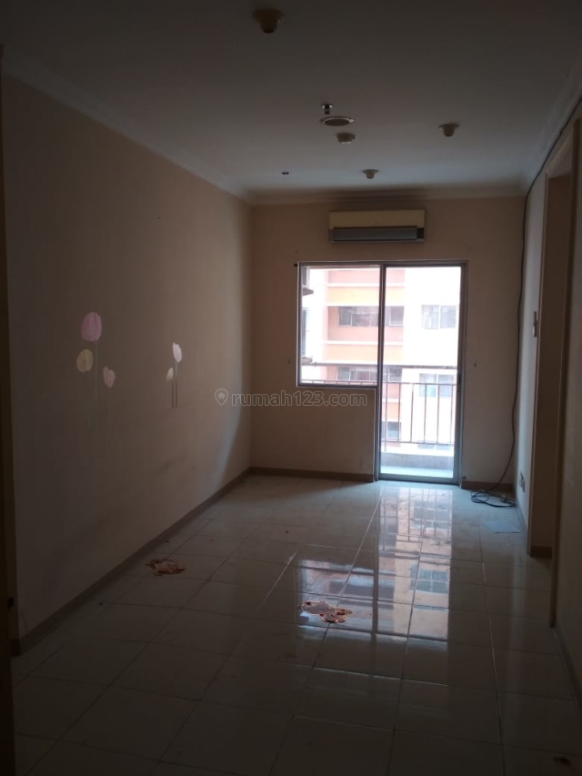 Apartemen Murah di City Resort, Semi Furnish, Cengkareng, Jakarta Barat