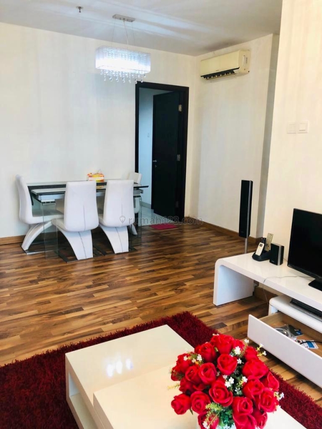 Apartemen Central Park Tower Amandince 2+1BR Lantai Rendah View City Full Furnished, Central Park, Jakarta Barat
