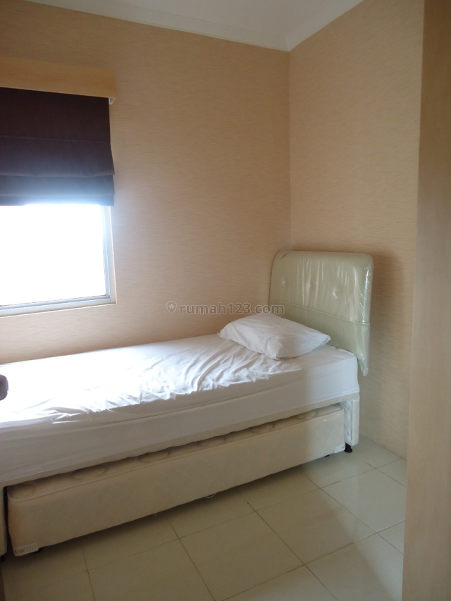 Apt Medit 2 Tjg Duren 3 Kamar Tdr Furnish Baru & Mewah Lt Sedang View CP SIAP HUNI, Central Park, Jakarta Barat