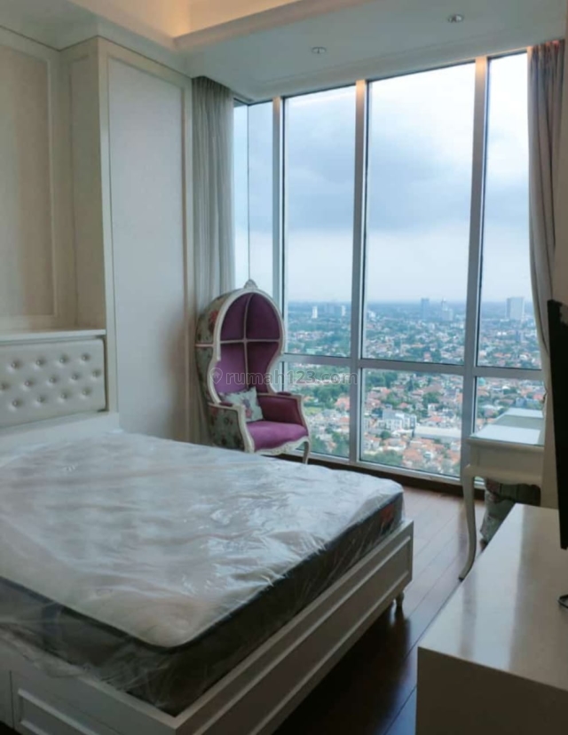 Apartemen Kemvill Tower cosmo Penthouse luas 250m2 4Br, 2 bathroom, Kemang, Jakarta Selatan