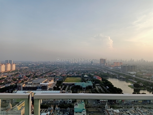APARTEMEN PENHOUSE, VIEW LEPAS, Ls 240 MTR, Kelapa Gading, Jakarta Utara