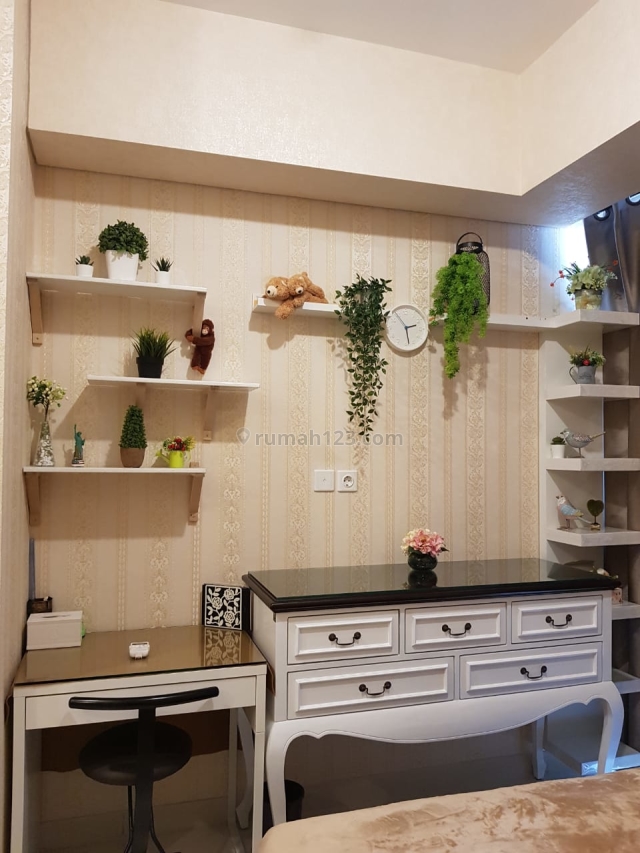 Apartment Taman Anggrek Residence Studio Fully Furnish termurah, Kebon Jeruk, Jakarta Barat